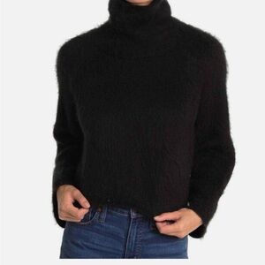 New Abound Turtleneck fuzzy crop Sweater black XS